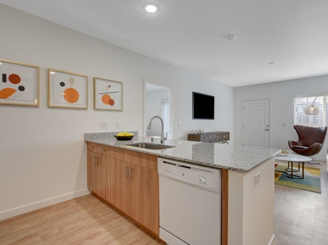 Showboat Park Apartments Image 14