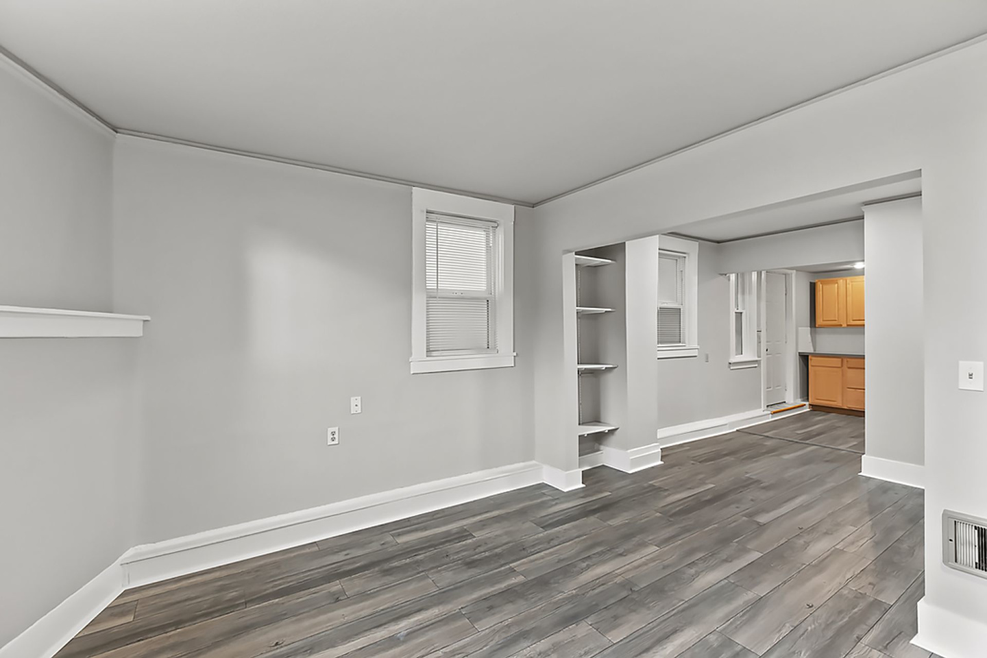 Farrah Apartments Image 16