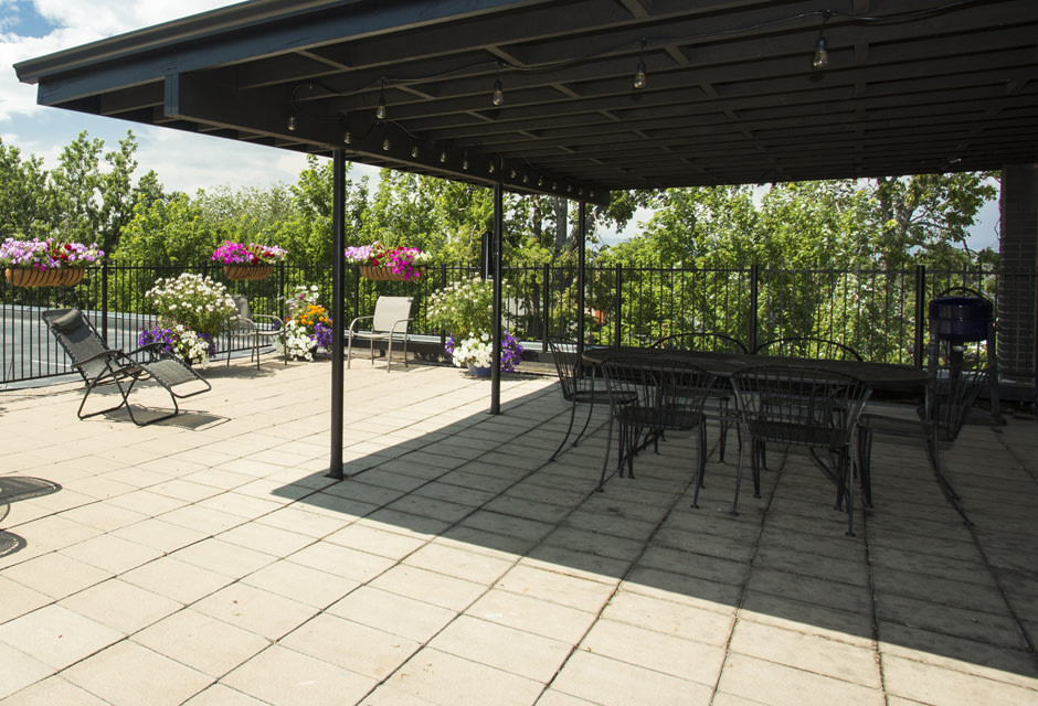66 Pearl Image 15