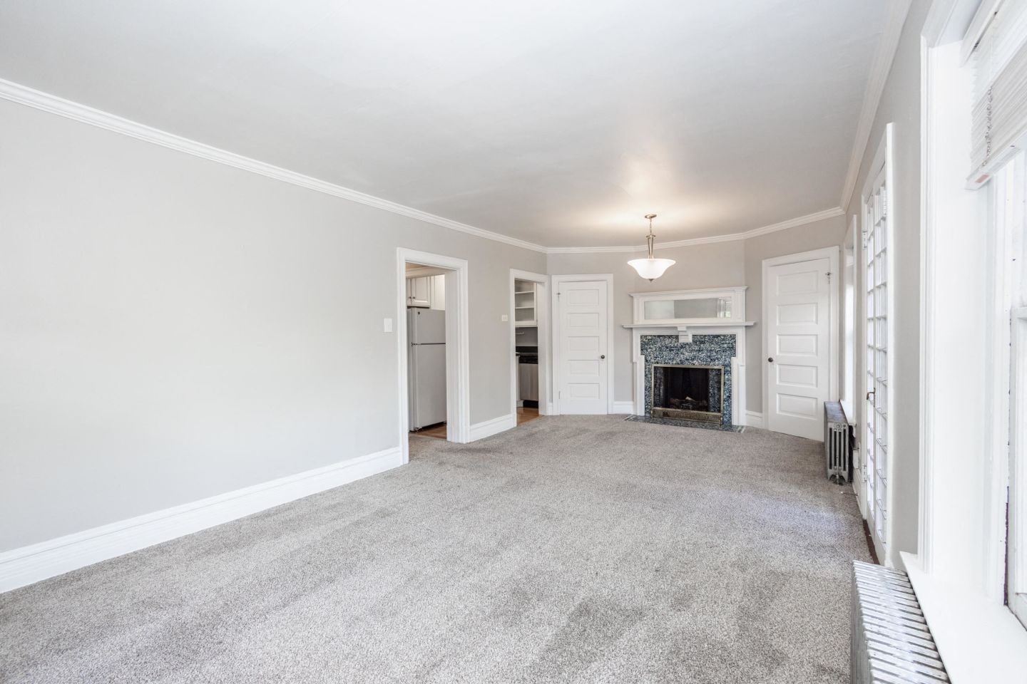 1137 E 10th Avenue Image 4