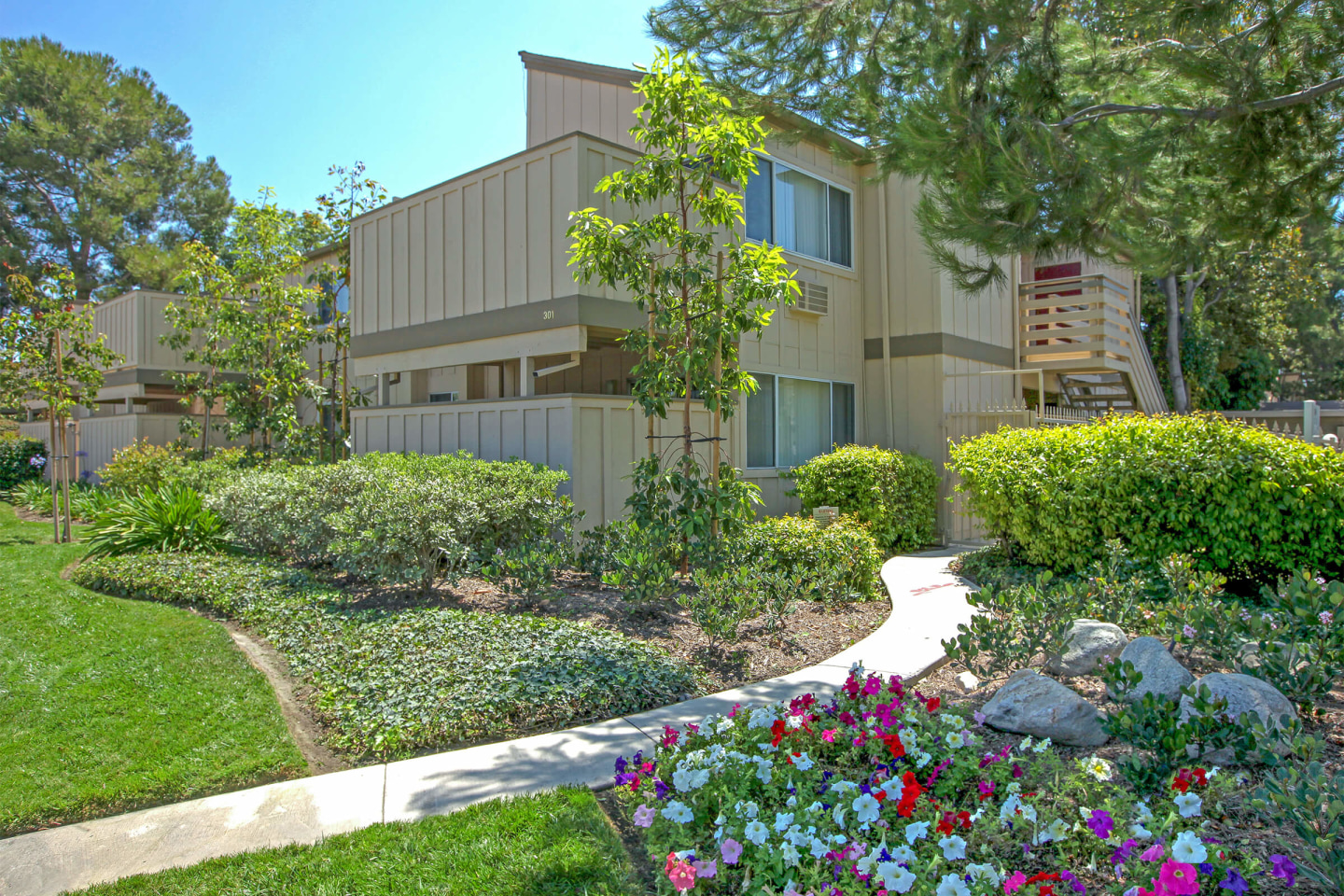 Highland Creek Apartment Homes Image 8