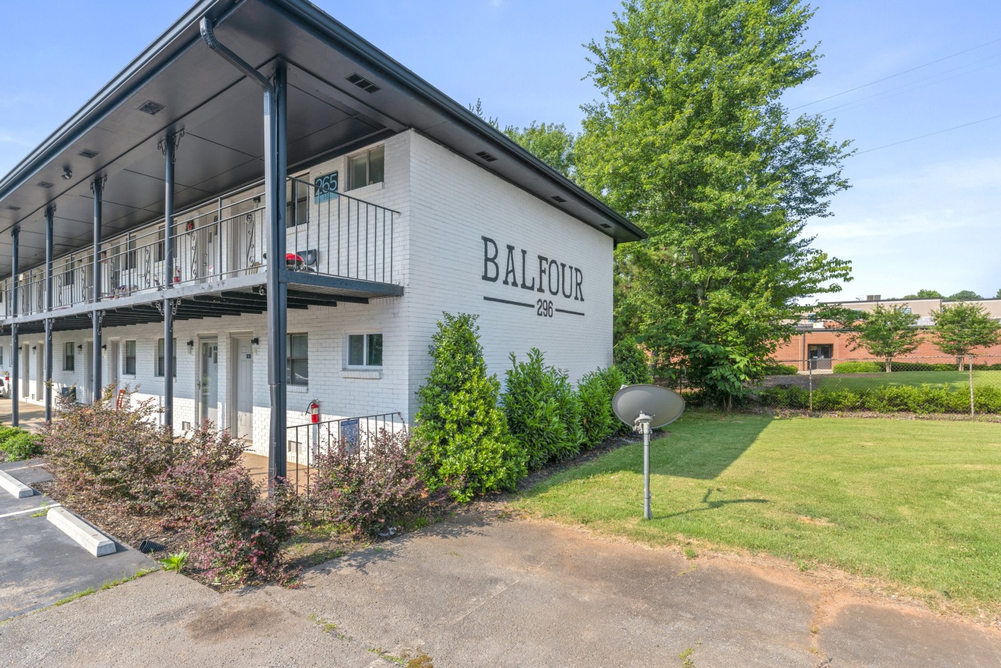 Balfour 296 Image 16