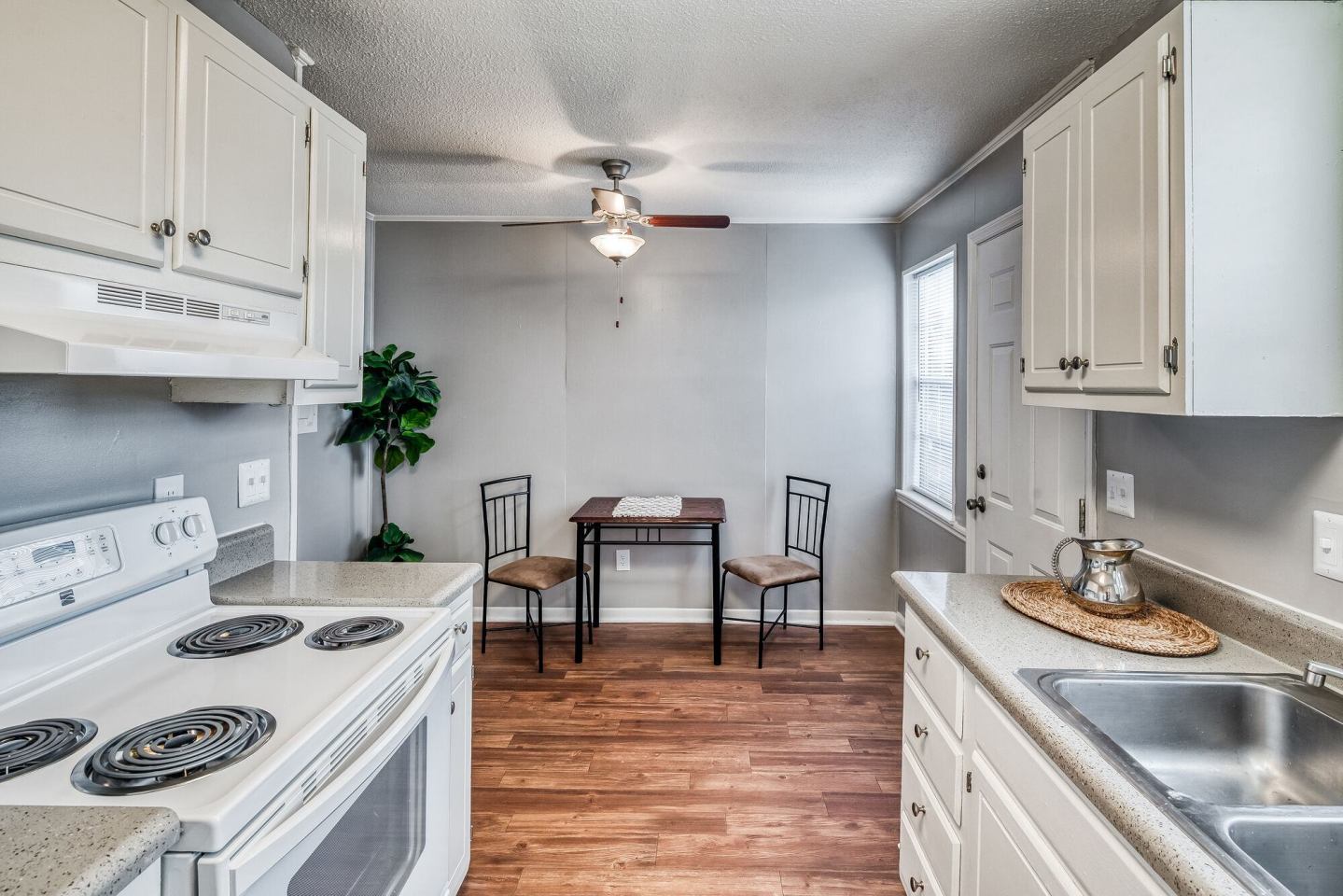 Patriot's Place Townhomes Image 10
