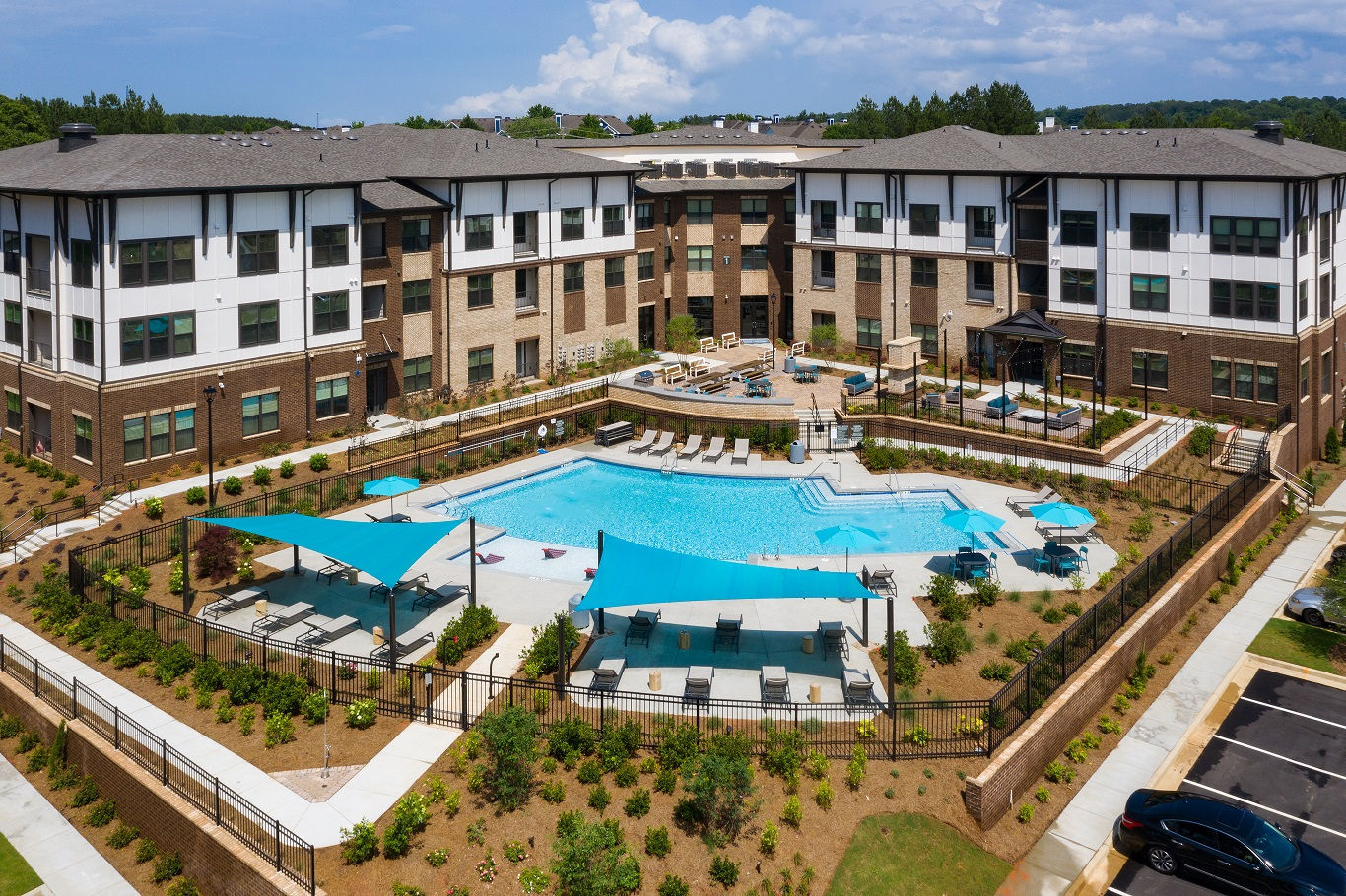 The Edison Sugarloaf Apartments Image 2