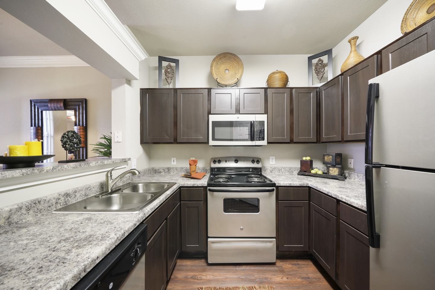River Pointe Image 4