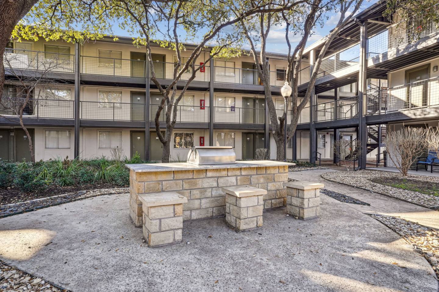 Riverfalls at Bellmar Image 16