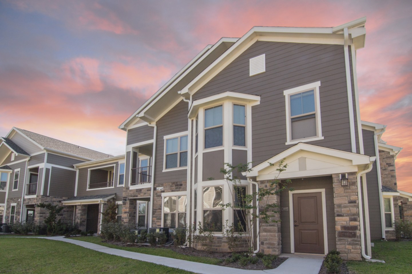 The Pointe at West Lake Image 24
