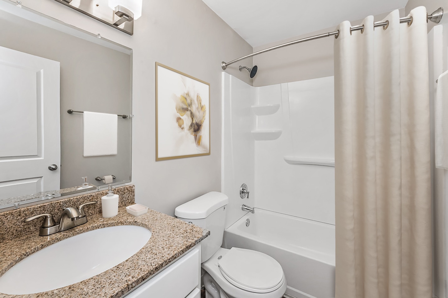 Staples Mill Townhomes Image 9