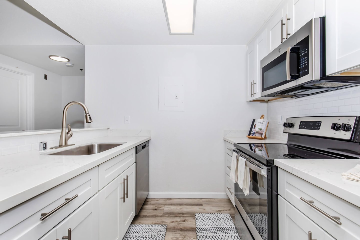 Paloma Vista Apartment Homes Image 86