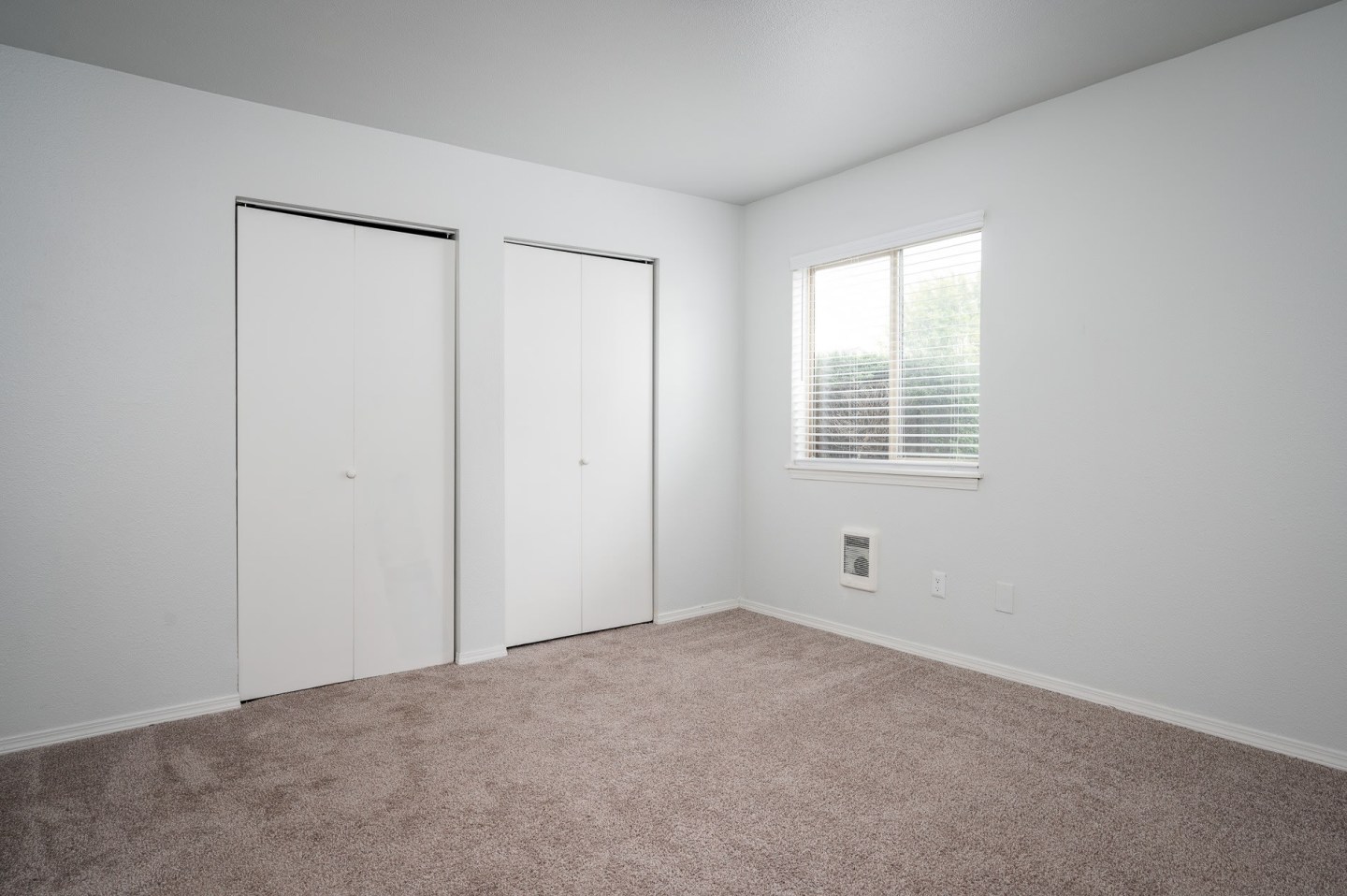 Kentwood Apartments Image 1