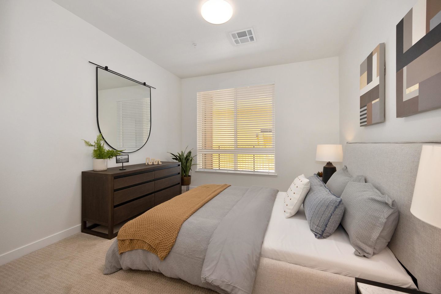 Halcyon Apartments Image 83