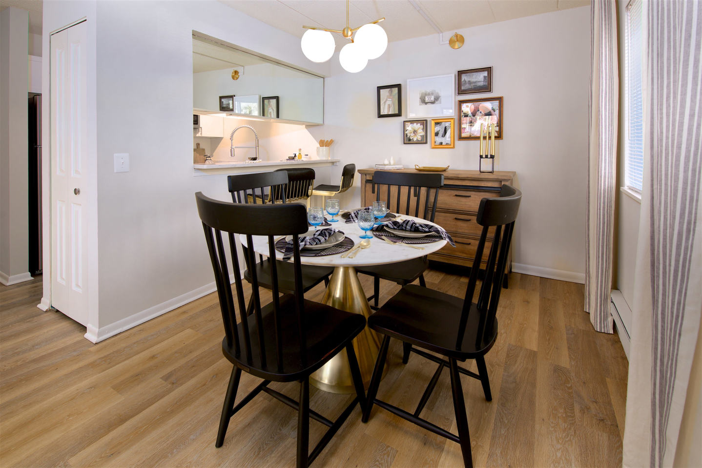 Residences at Lakeside Image 27