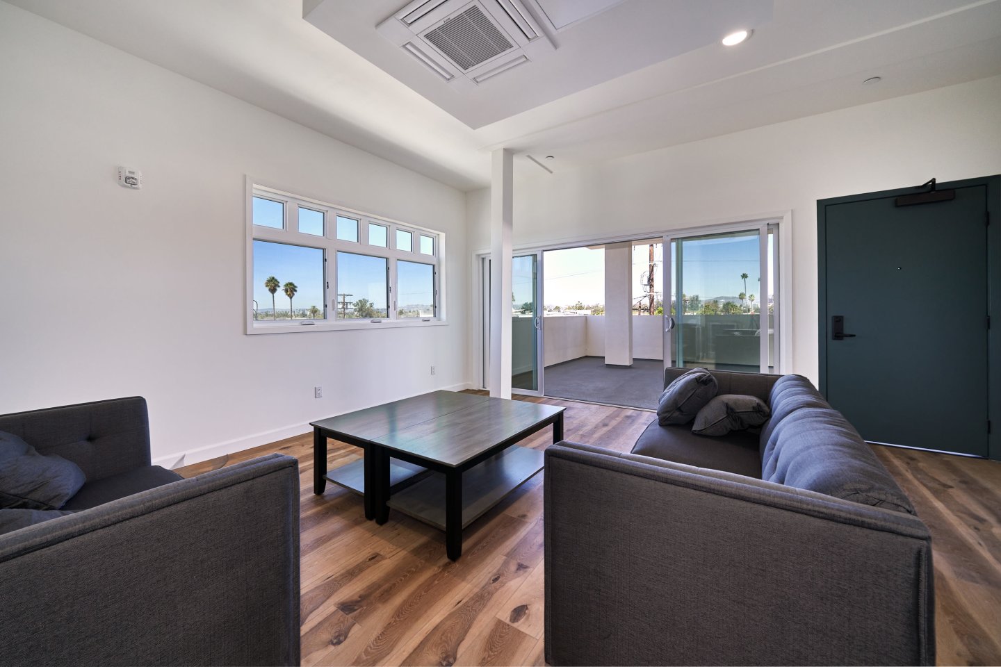 2600 S Catalina Street - Co-Living Image 10