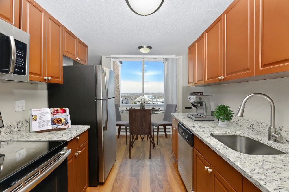 Key Towers Apartments Image 6