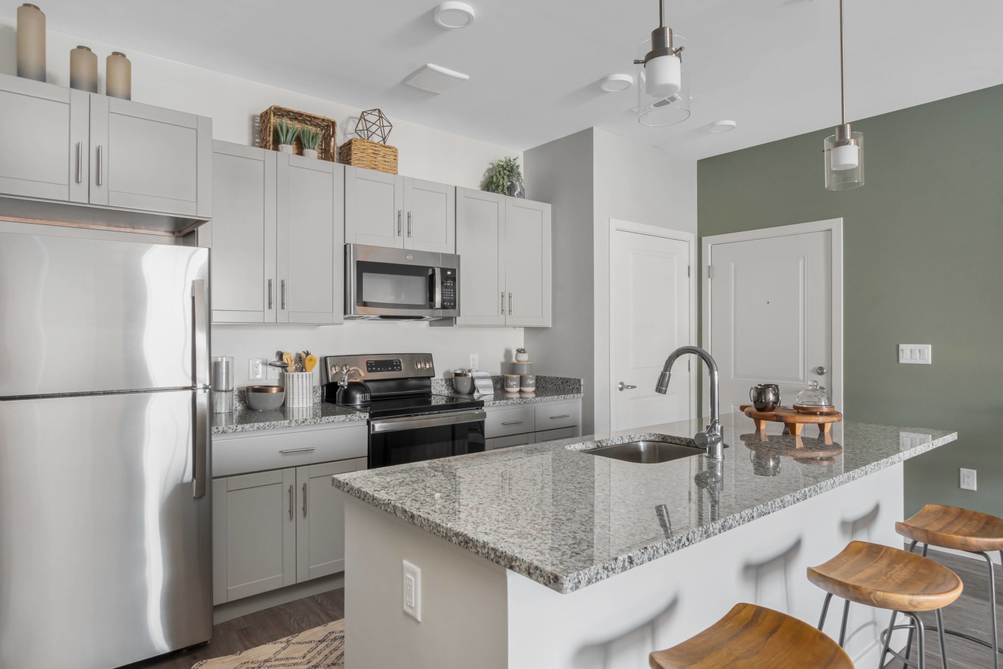 Edgemere Crossing Image 10