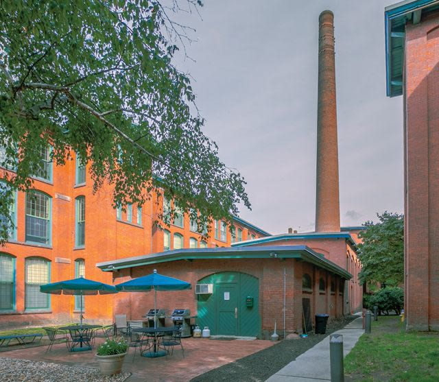 Ribbon Mills Apartments Image 4