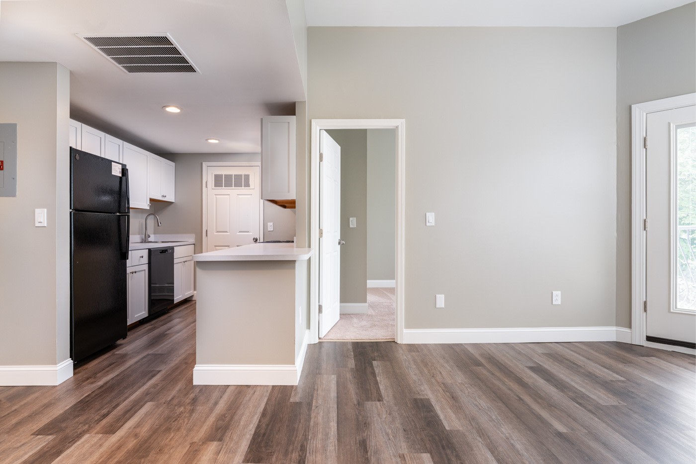 Townhouse Apartments Image 10