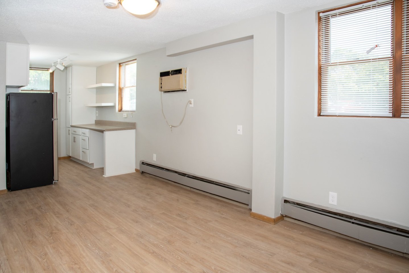South Highland Apartments Image 12
