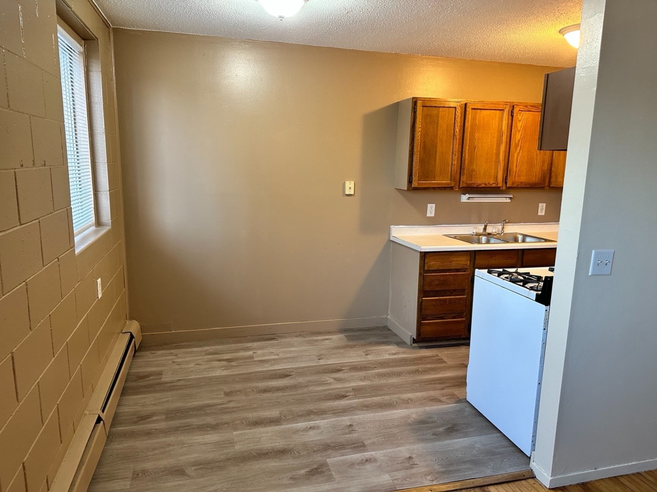 2926 Harriet Ave S Image 1