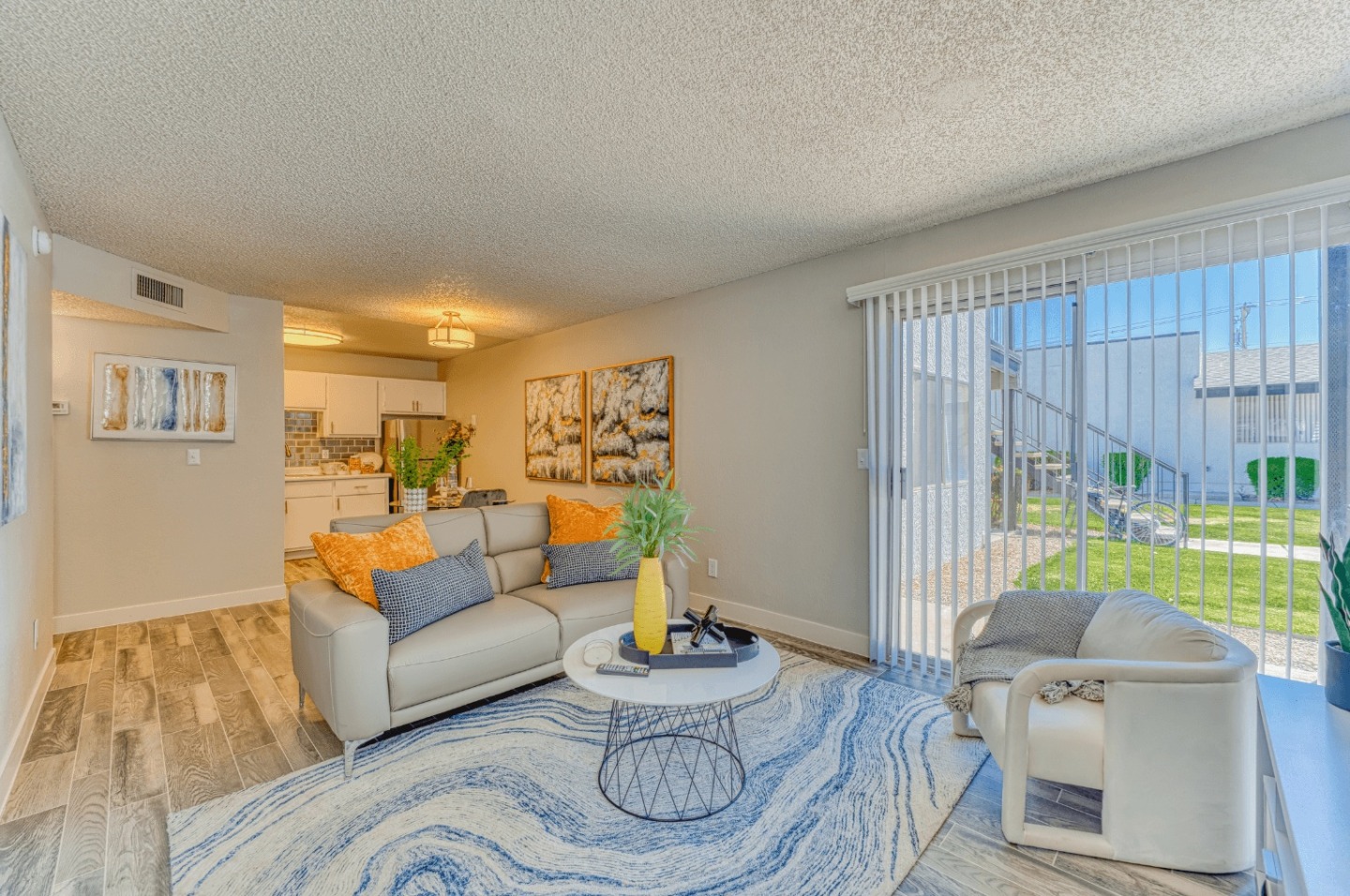 Las Brisas Apartment Homes Image 7