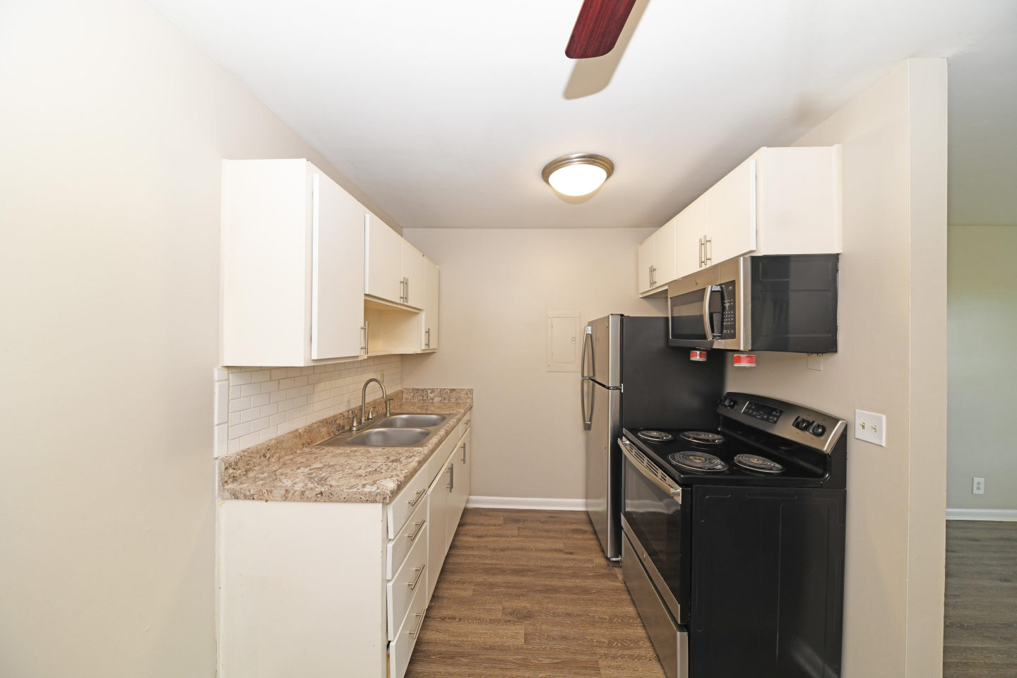 Condos at the Villager Image 16