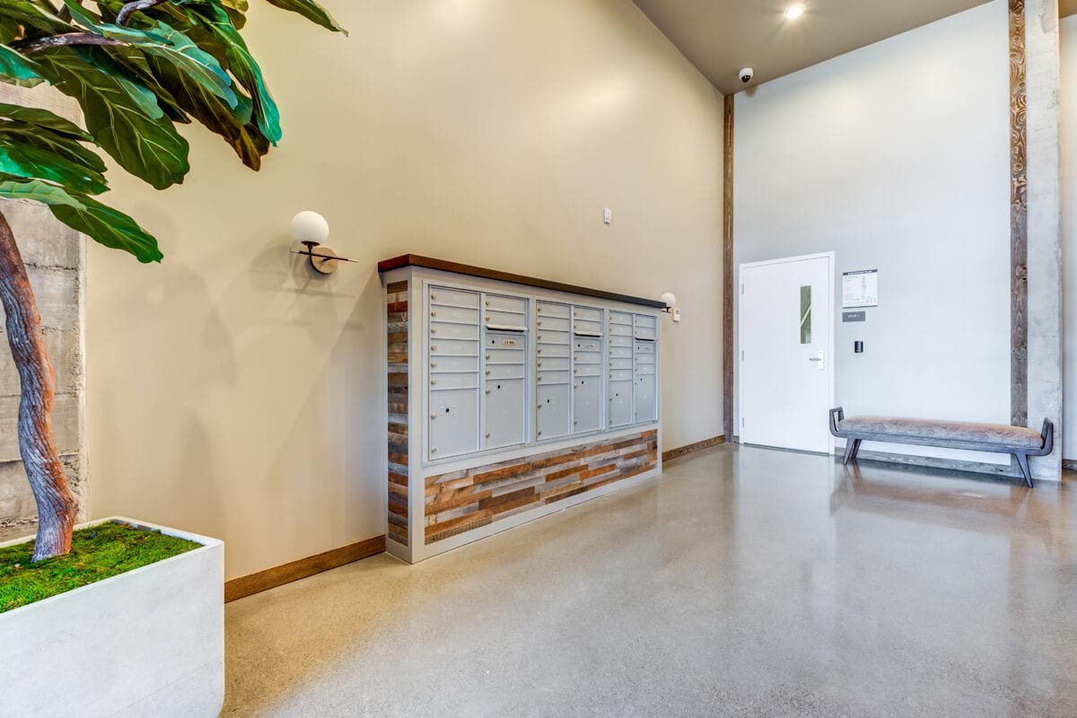 Rowhaus Apartments Image 7