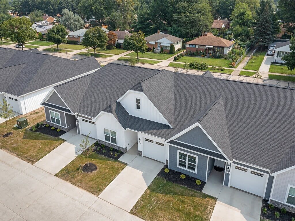The Villas at Maplewood Image 15
