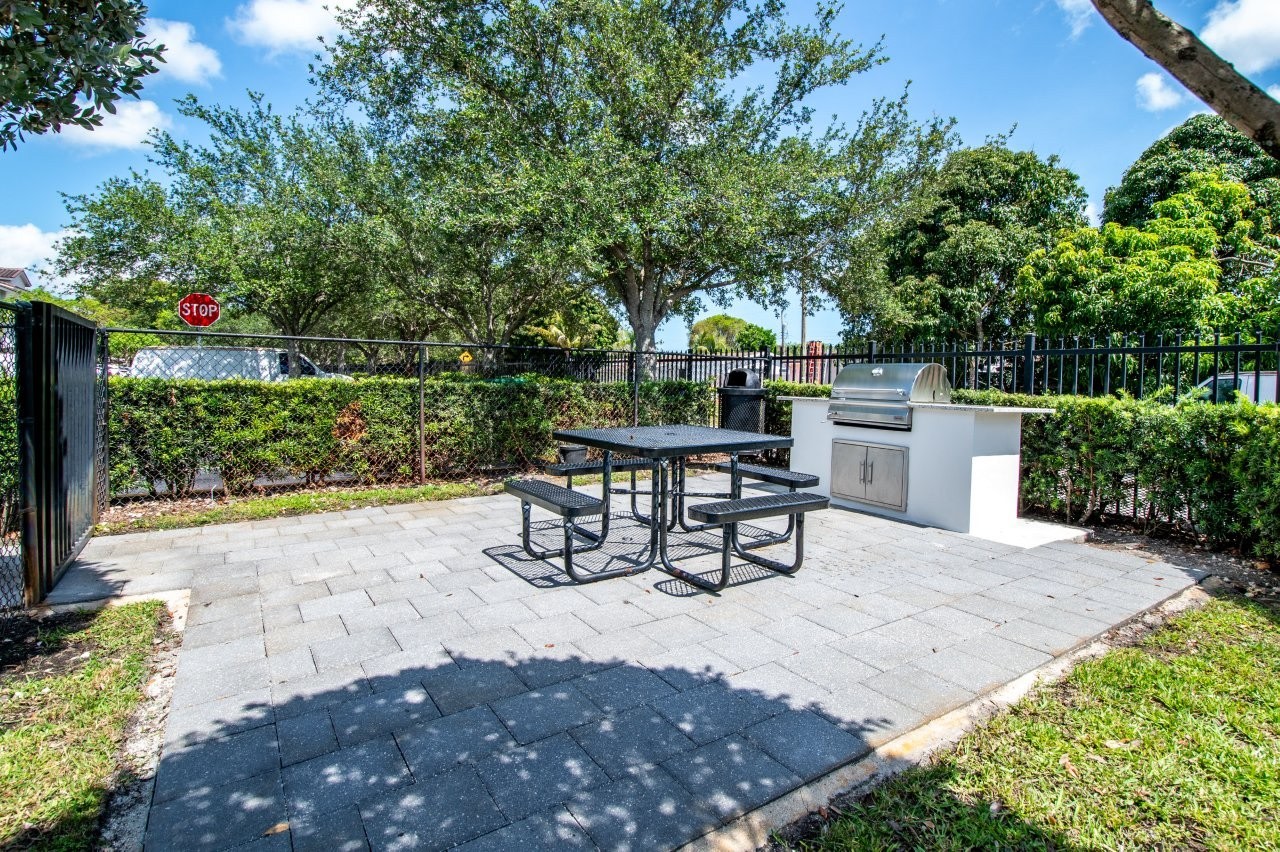 Legacy at Davie Image 15