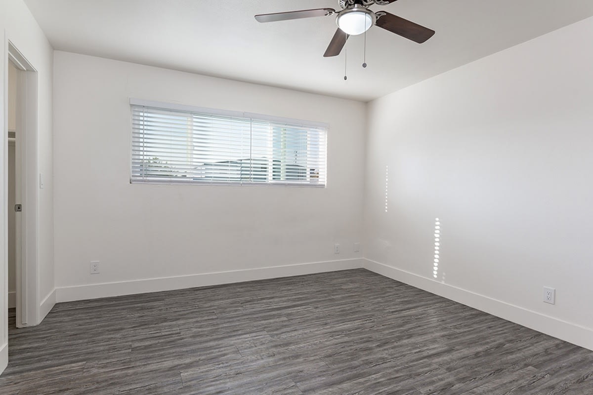 Laurel Pointe Image 3