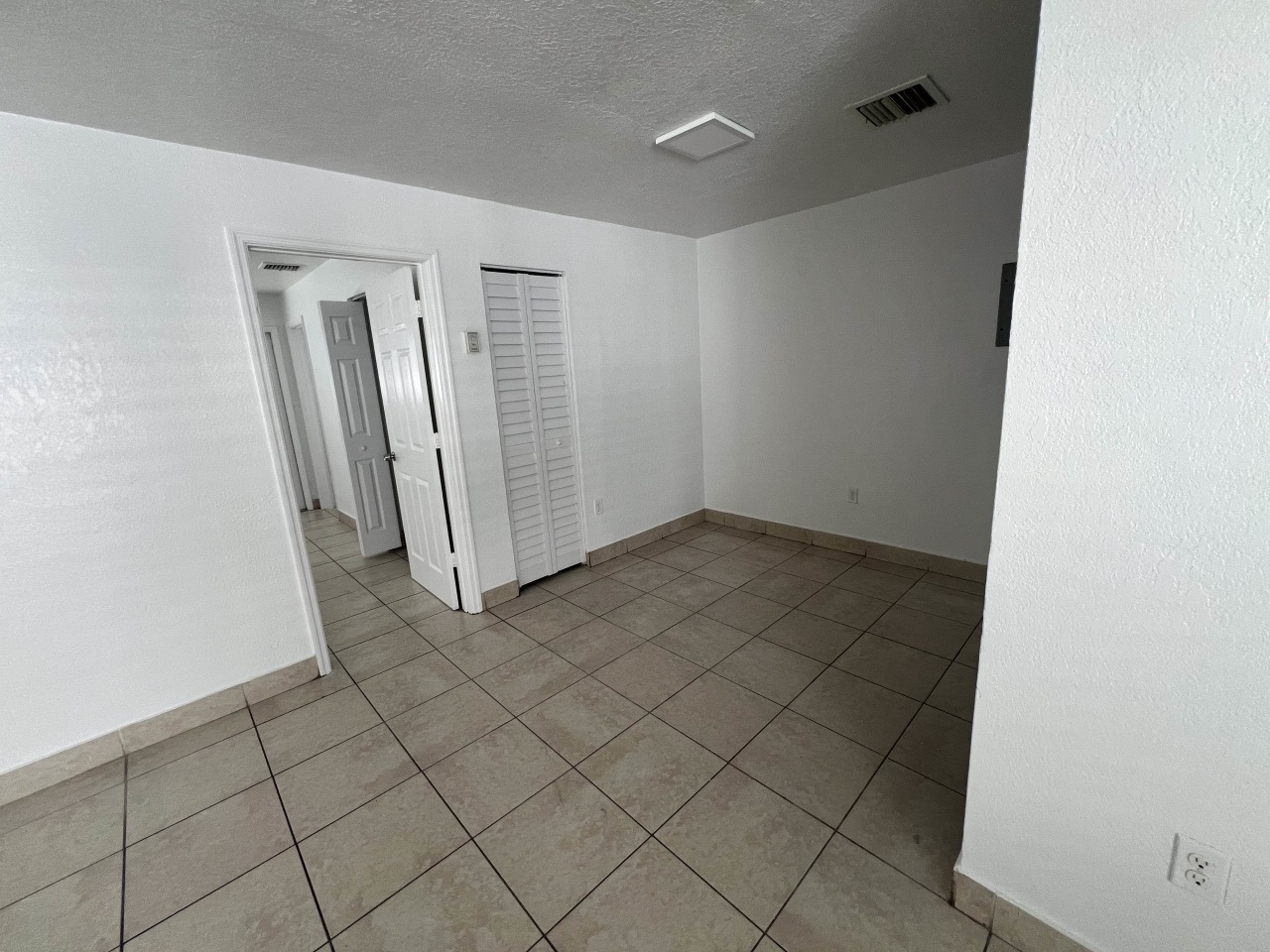 2030 Apartments Image 4