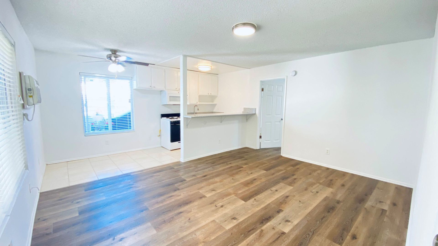 5708 Tujunga Ave. Image 1