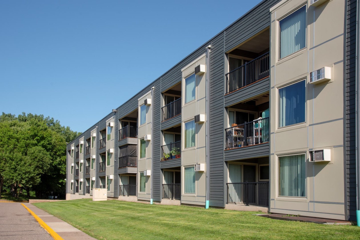 Hillsborough Apartments Image 3