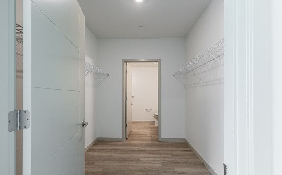 Casey Apartments Image 9