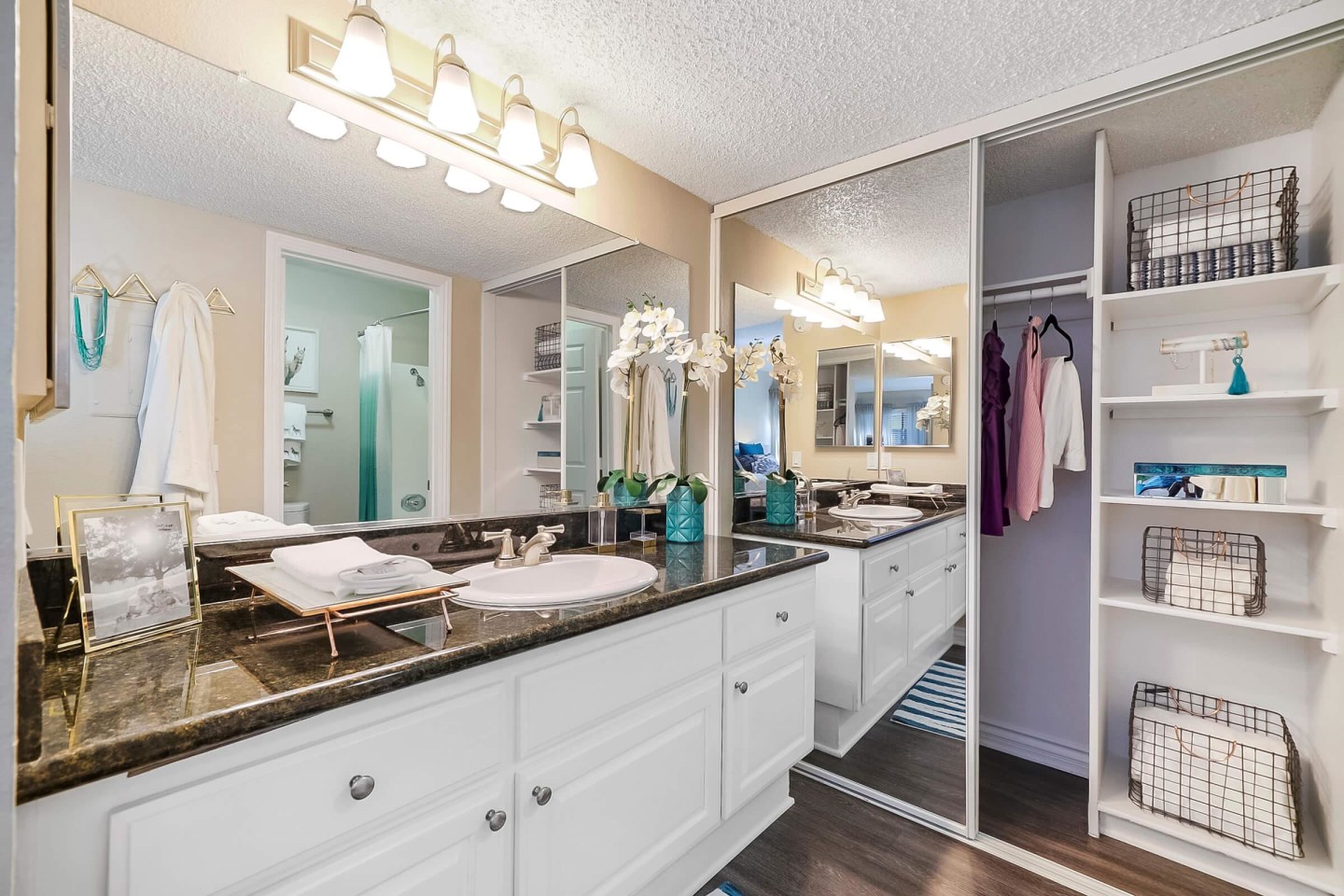 Mosaic Apartment Homes Image 30