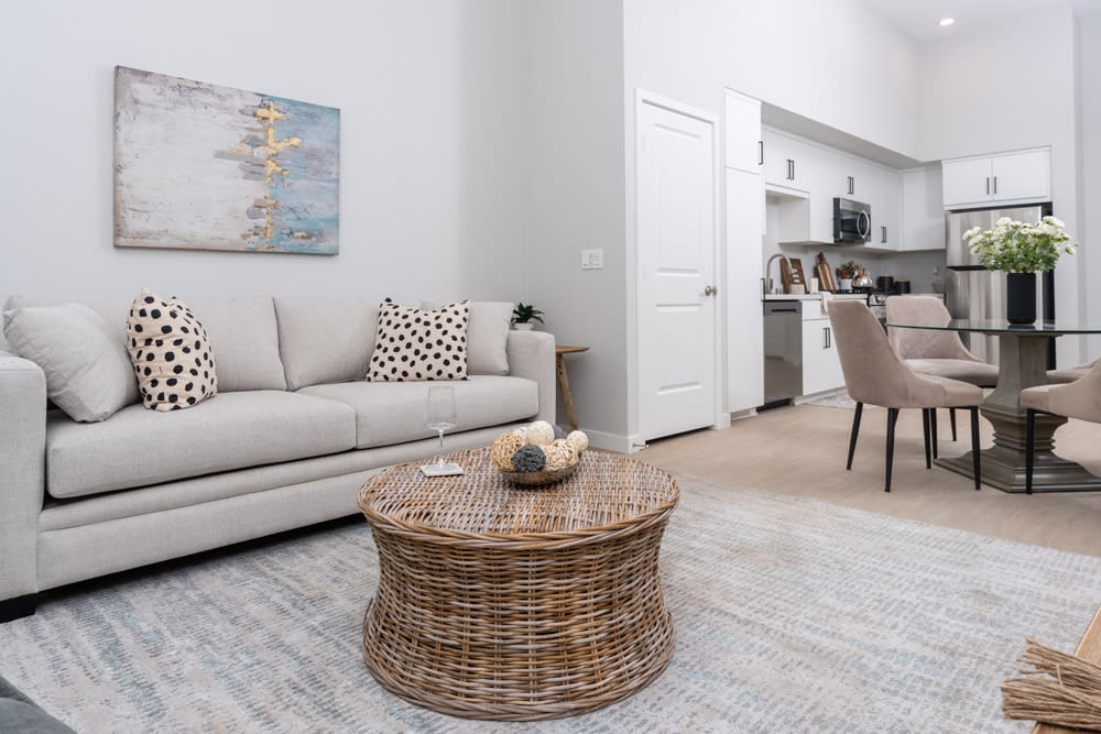 Downtown Ontario Luxury Apartments Image 12