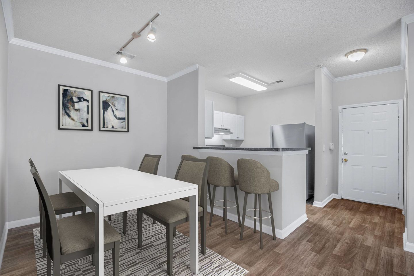 Orchard Springs Apartment Homes Image 3