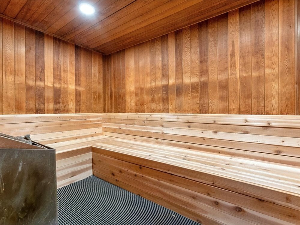 Central Park Apartments Image 26