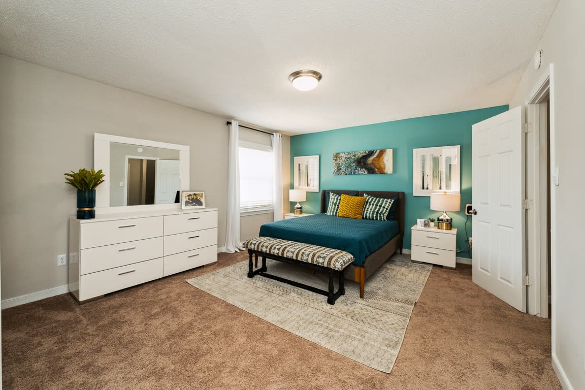 Hyde Park Townhomes Image 14
