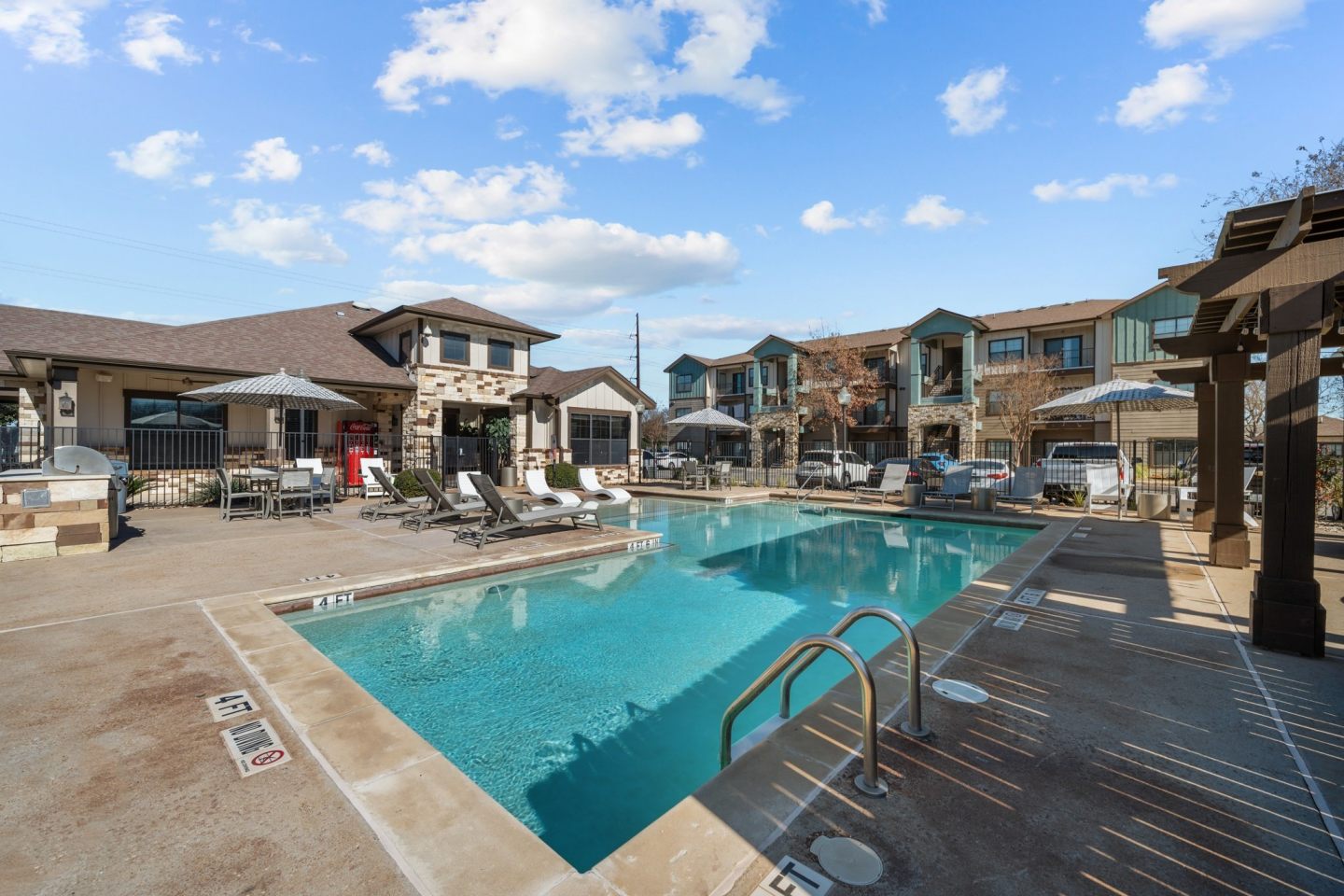 Blanco River Lodge Image 14