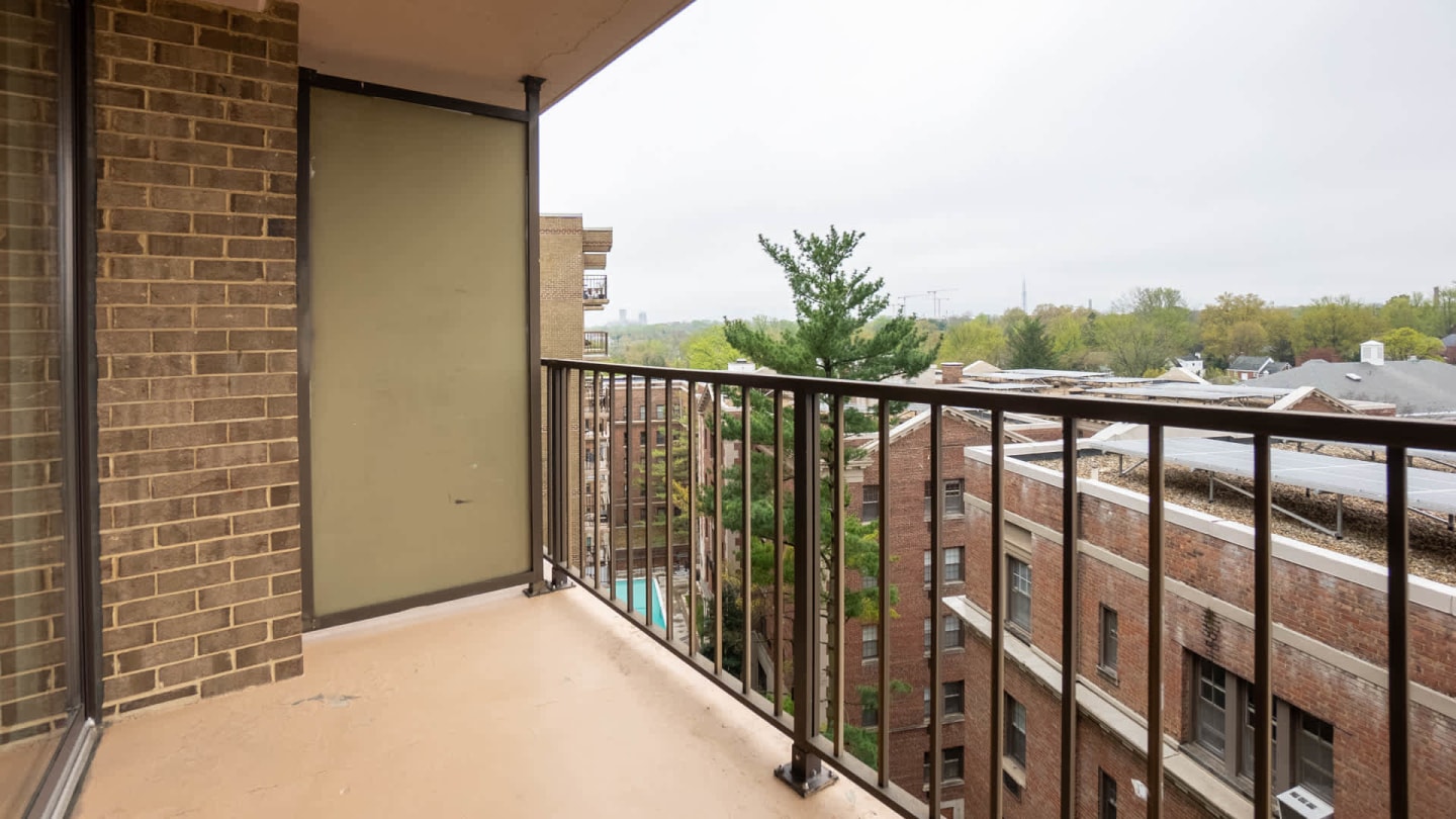 Connecticut Heights Image 16