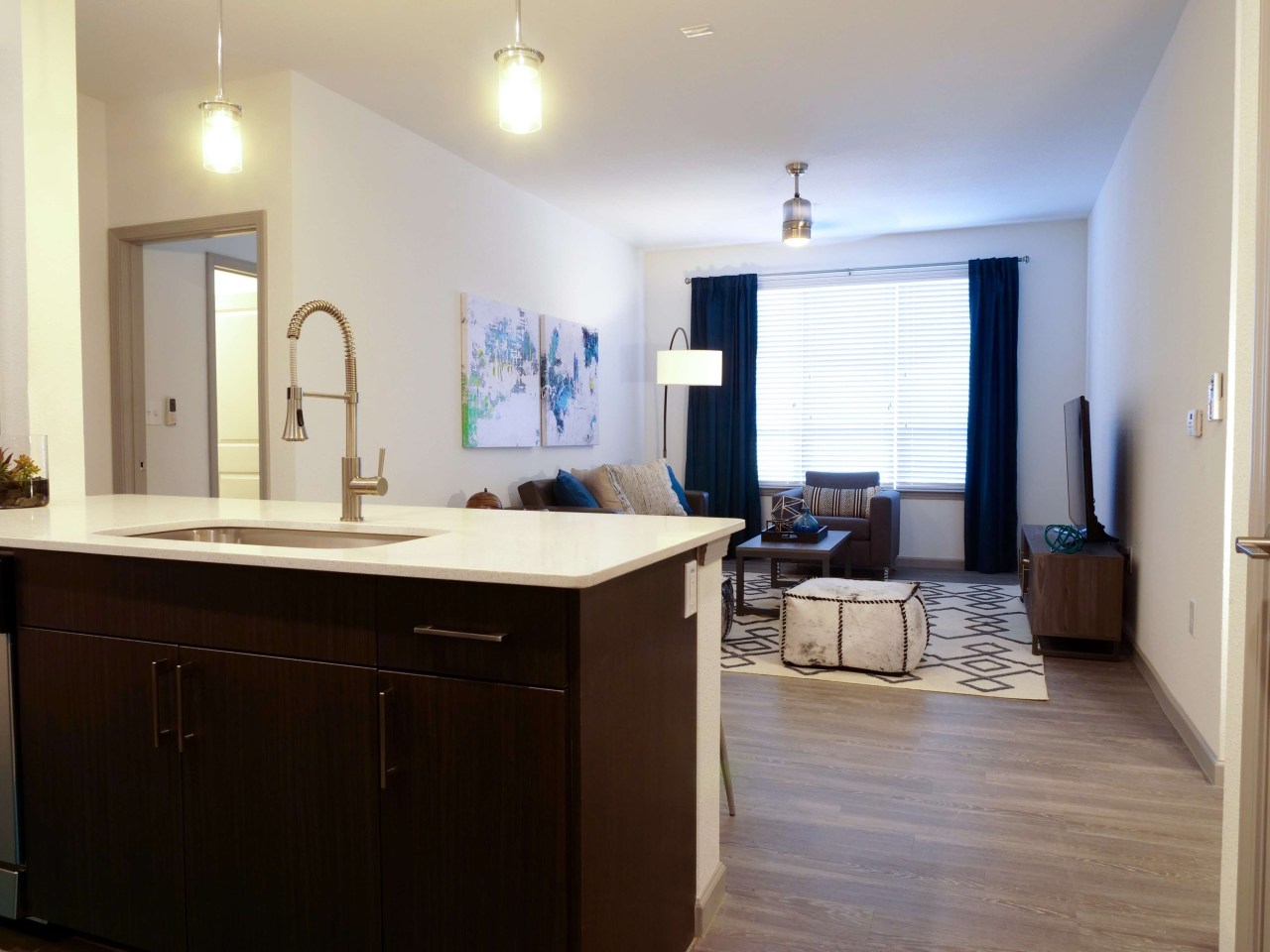 Liv+ Arlington - Student Housing Image 45