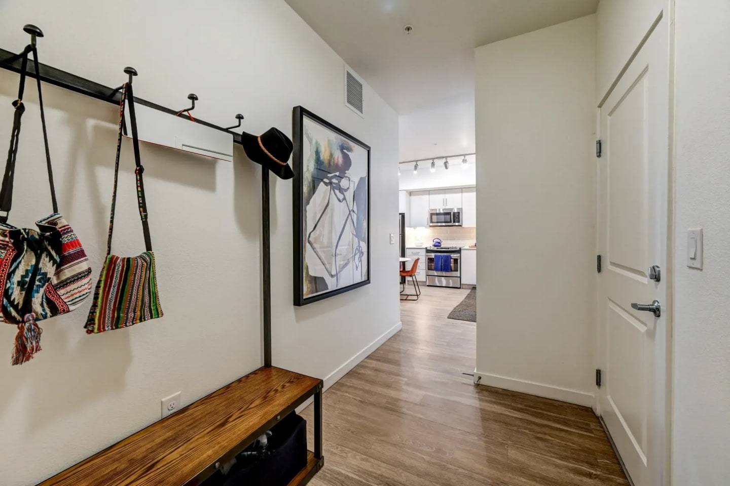 Castile Apartments Image 31