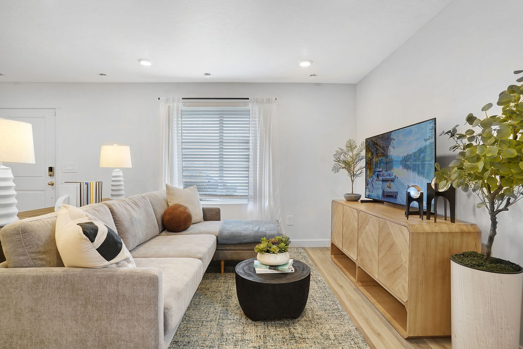 Little Valley Townhomes Image 14