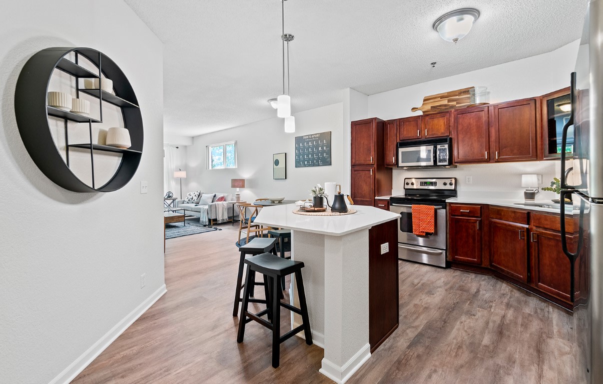 808 Berry Place Image 1