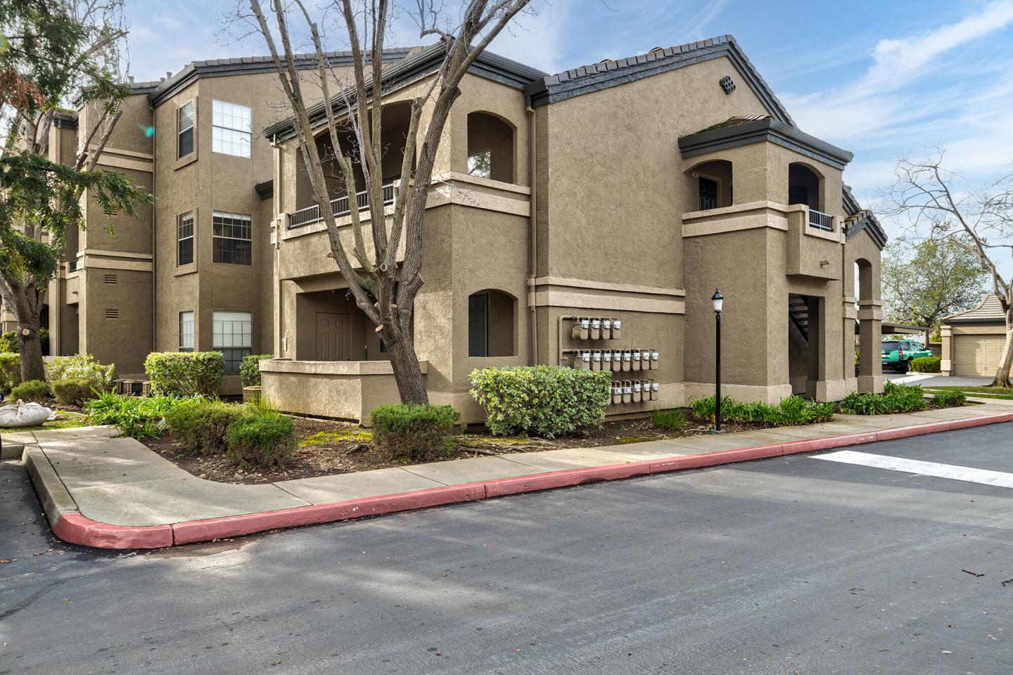 Cobble Oaks Image 26