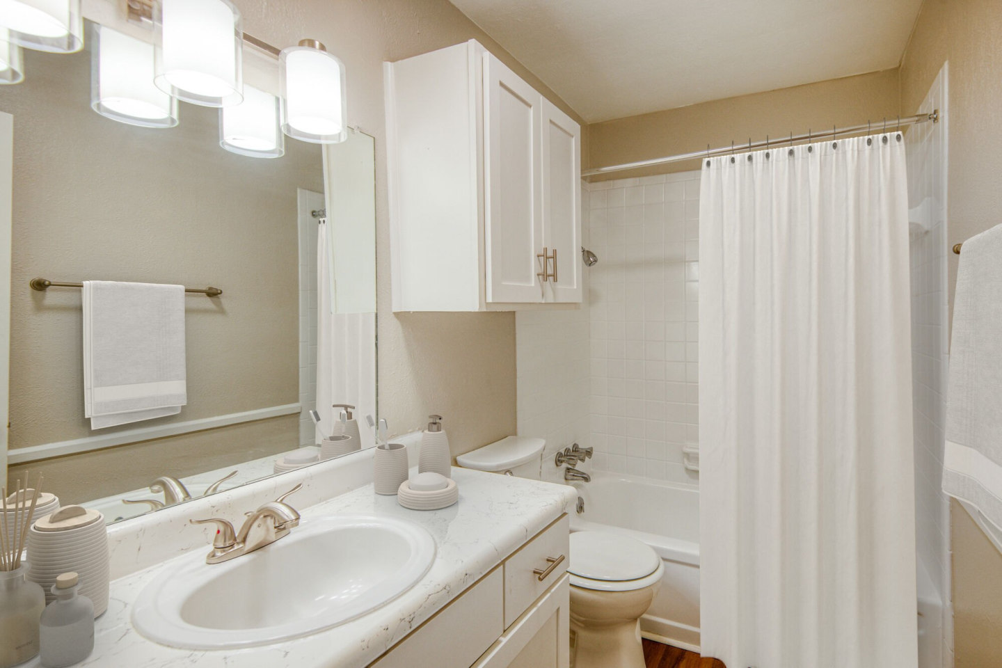 Lakeridge Heights Image 12
