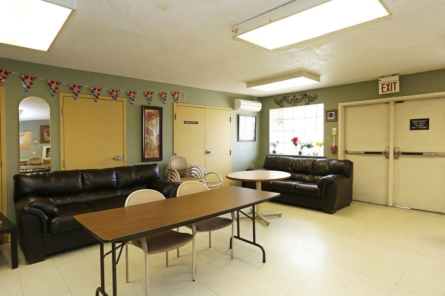 Senior Housing - Faith Manor Image 10