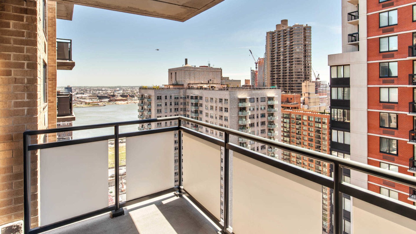 Murray Hill Tower Image 10