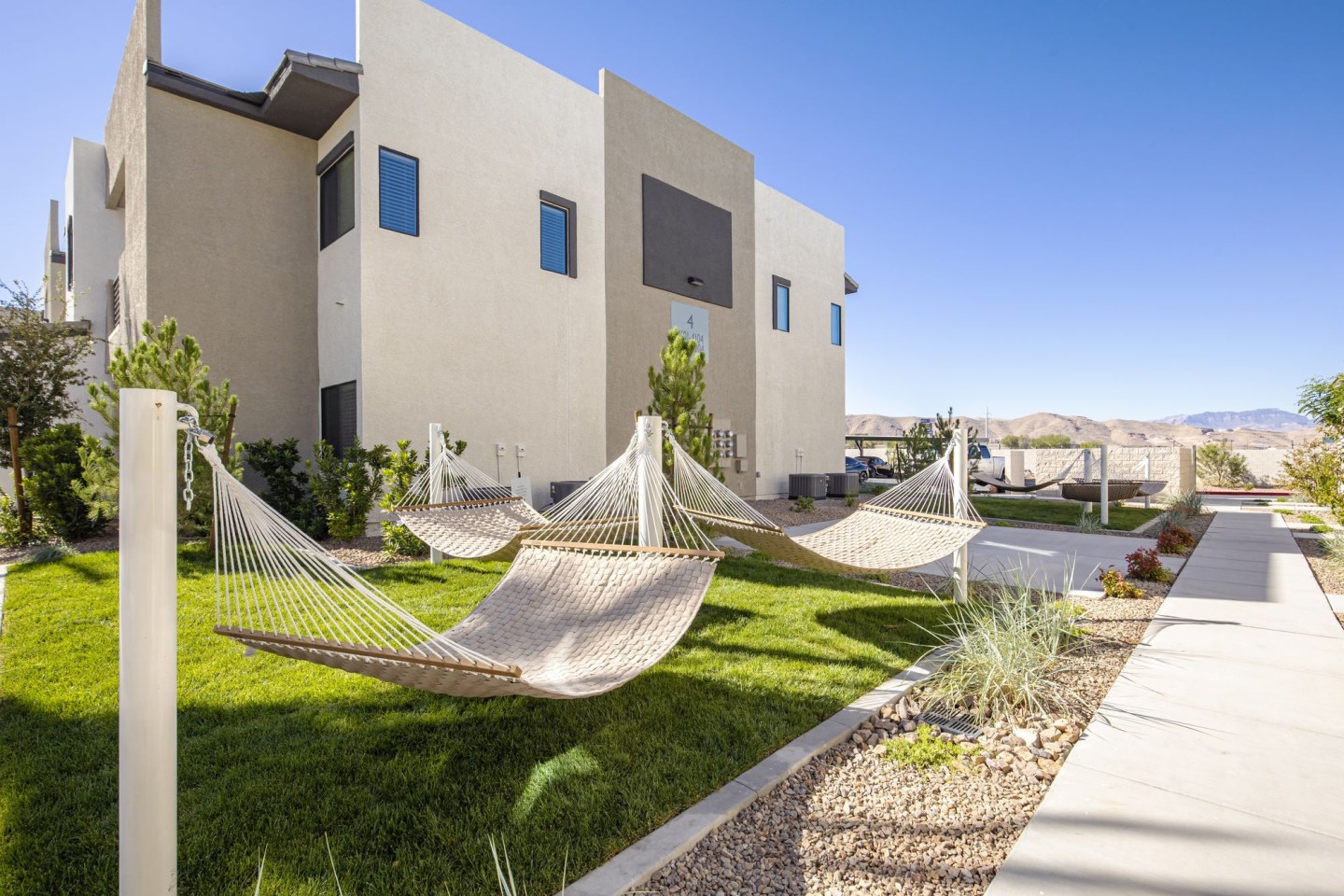 Revolution luxury apt homes Image 5
