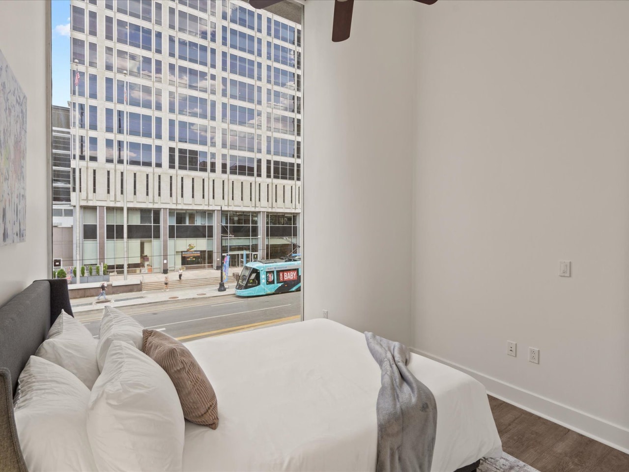 Sky on Main Luxury Apartments Image 53